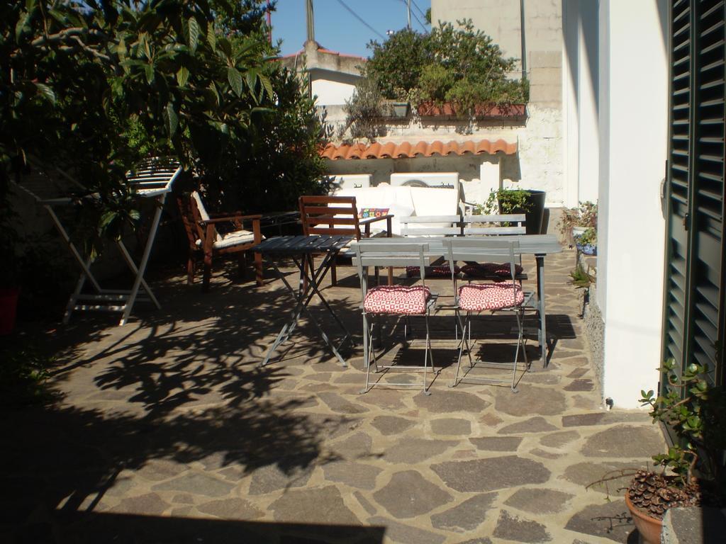 לינה וארוחת בוקר Marrùbiu Il Giardino Di Emilio מראה חיצוני תמונה